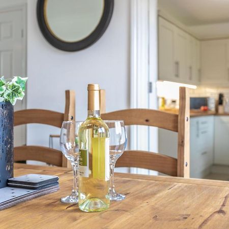 Maunsell House - Lovely Central Home Near Designer Outlets & Town With Parking Ashford  Eksteriør bilde
