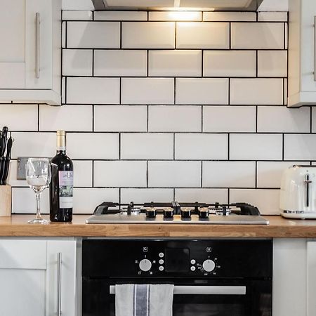 Maunsell House - Lovely Central Home Near Designer Outlets & Town With Parking Ashford  Eksteriør bilde